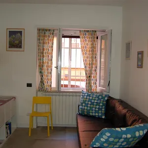 Interno Sette , Roma Italia